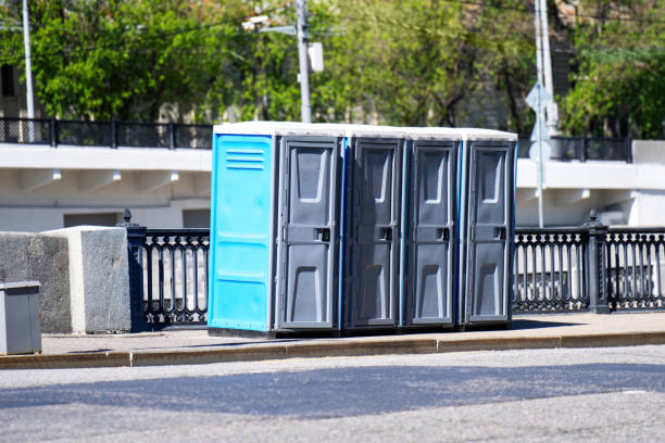 Best Luxury portable toilet rental  in Artondale, WA